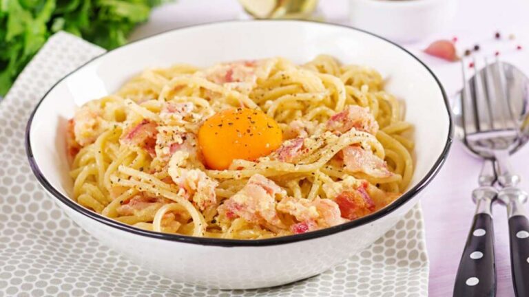 Receita de Macarrão à carbonara - Temperos Prático