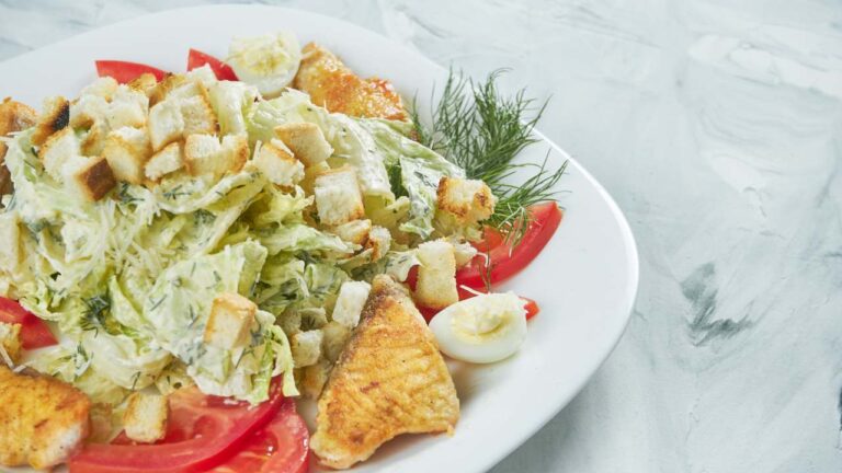 Receita de Salada crocante de bacalhau - Temperos Prático
