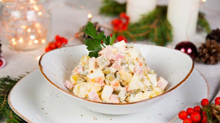 Receita de Salada de maionese natalina - Temperos Prático